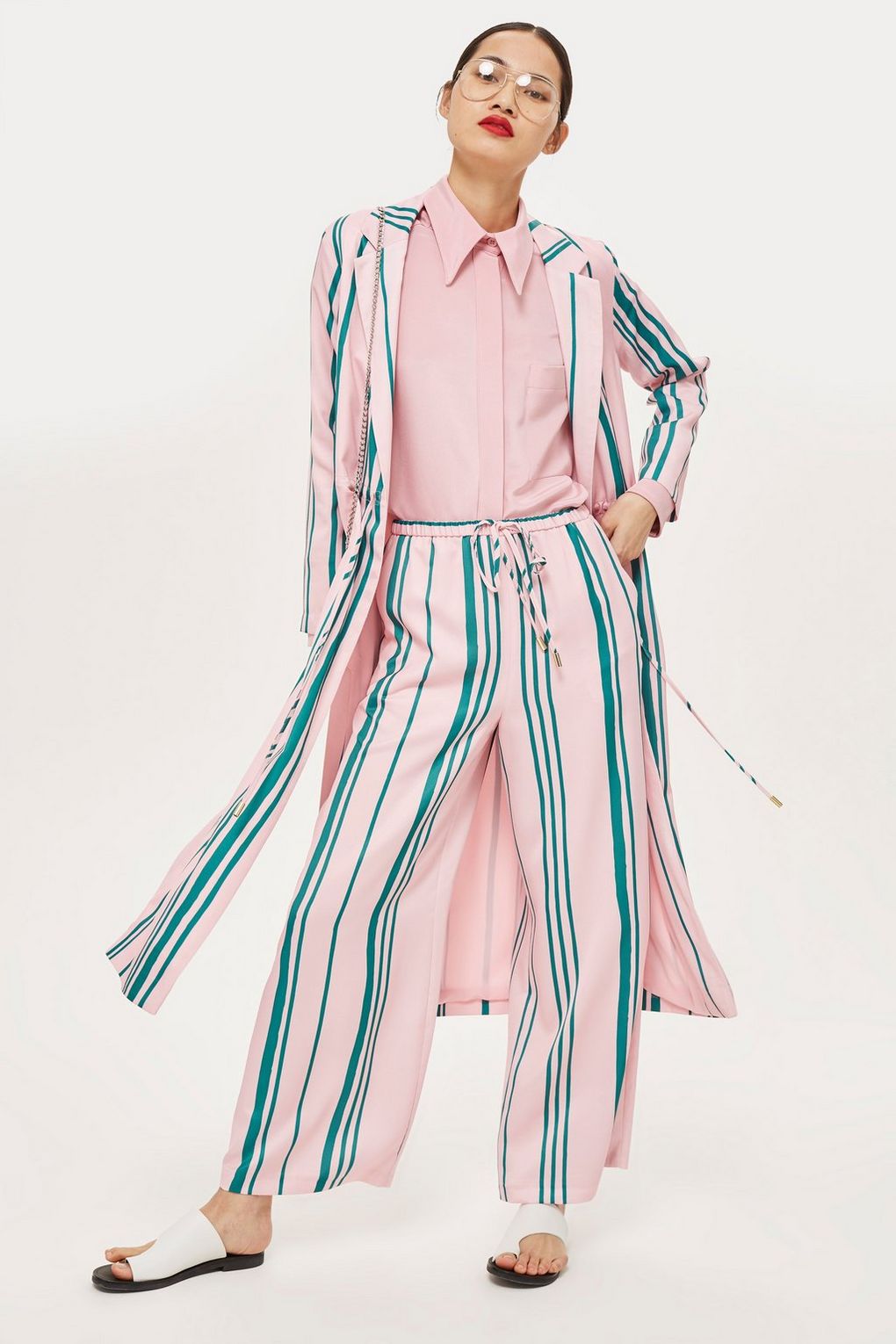 /storage/shares/uploads/files/Topshop%28118%29.jpg