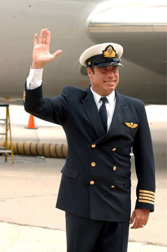 /storage/shares/uploads/files/Travolta-pilot2.jpg