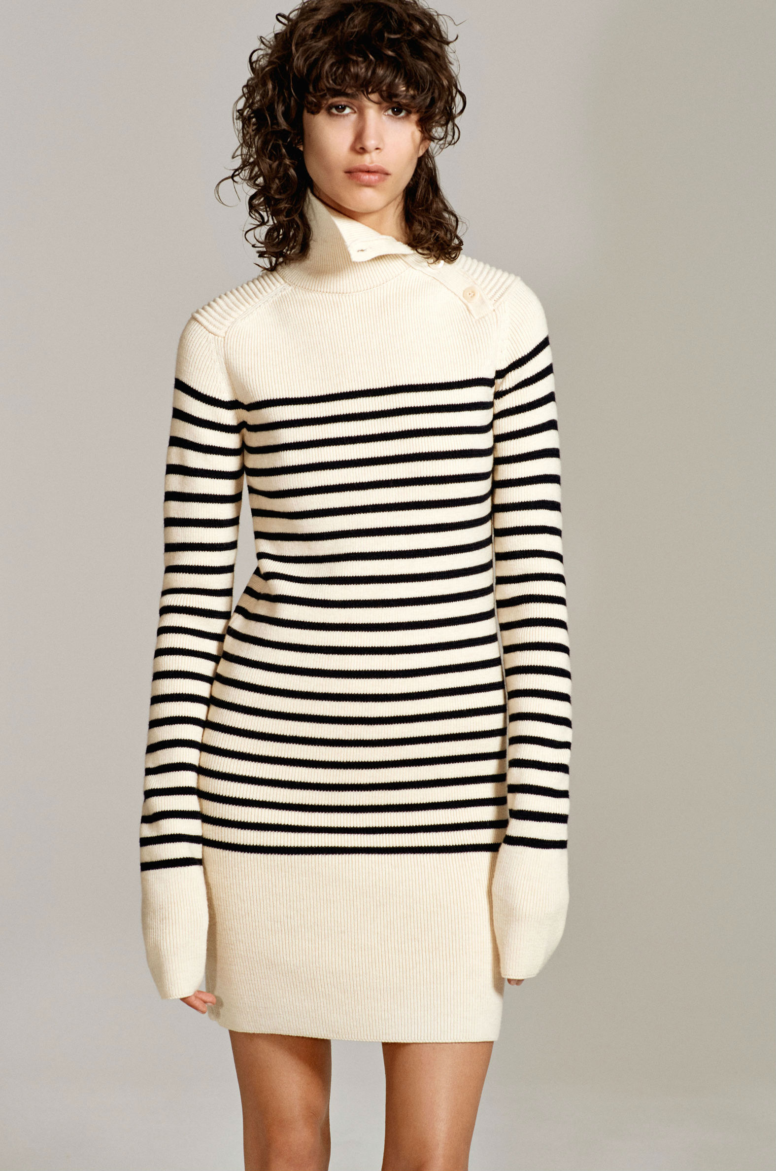 /storage/shares/uploads/files/Zara%2840%29.jpg