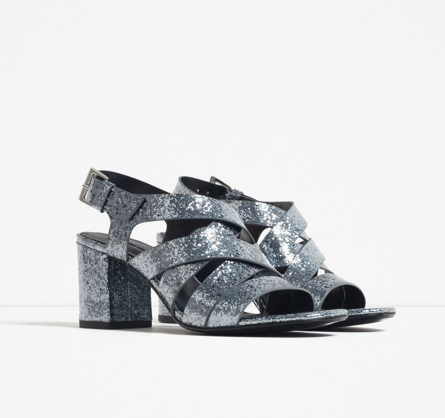 /storage/shares/uploads/files/Zara%288%29.jpg