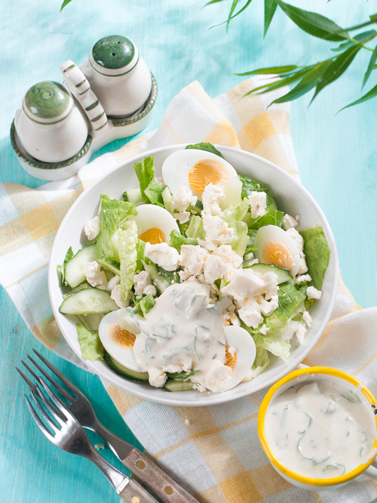 салат с огурцом