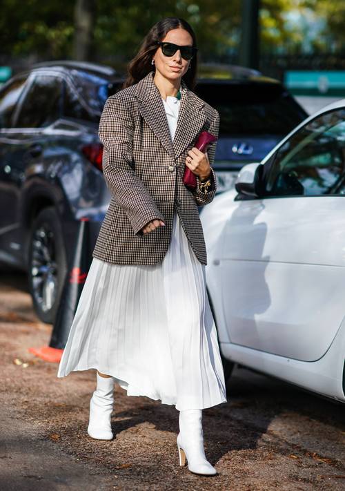 /storage/shares/uploads/files/fashion-month-outfit-ideas-282930-1570391858277-image.500x0c.jpg