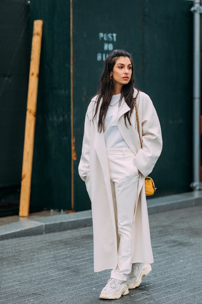 /storage/shares/uploads/files/nothing-fresher-than-monochromatic-look.jpg