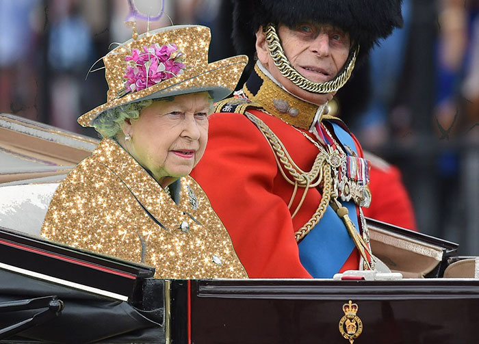 /storage/shares/uploads/files/queen-elizabeth-green-screen-outfit-funny-photoshop-battle-13-575e9af161b5e__700.jpg