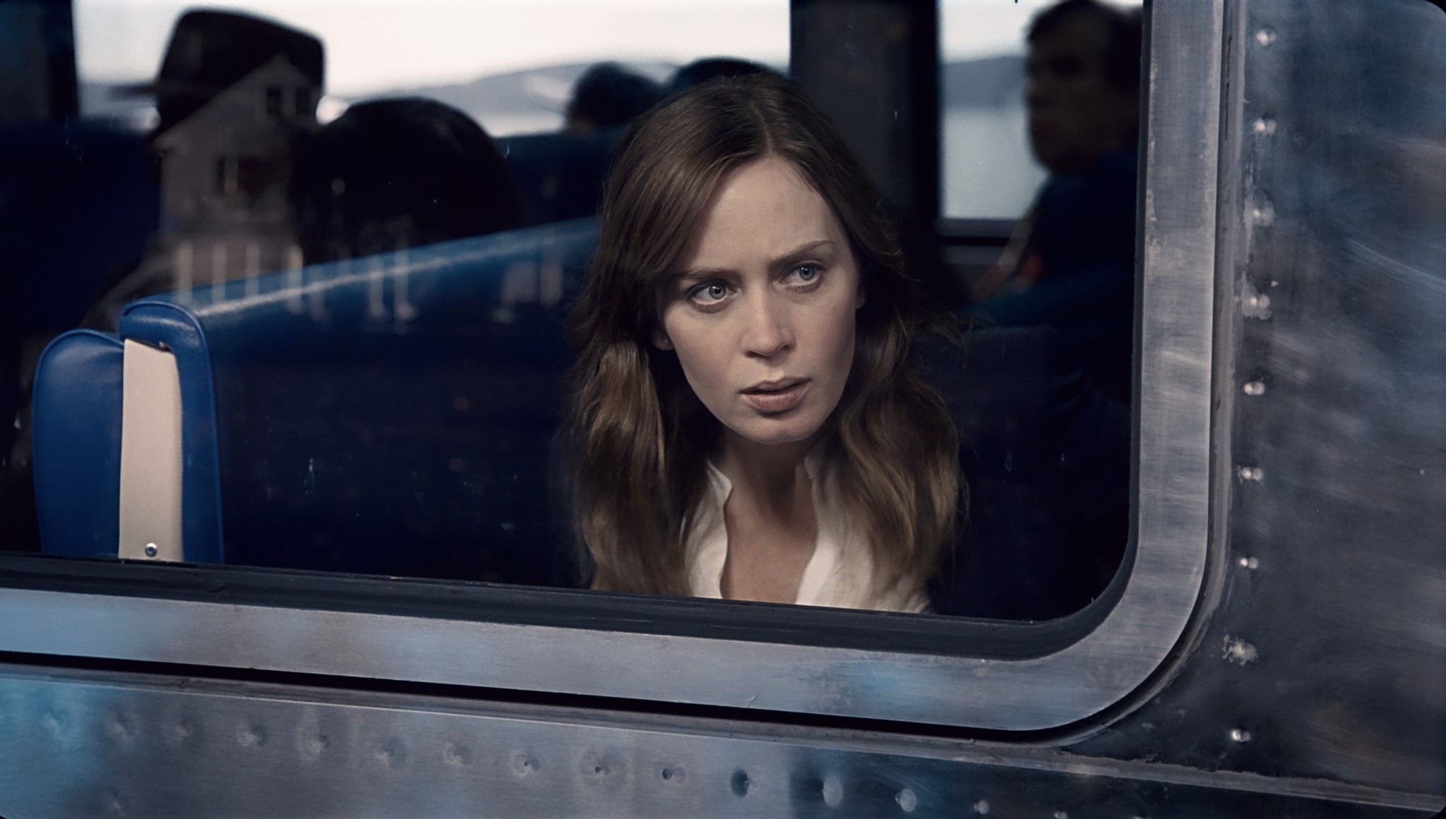 /storage/shares/uploads/files/the-girl-on-the-train.jpg