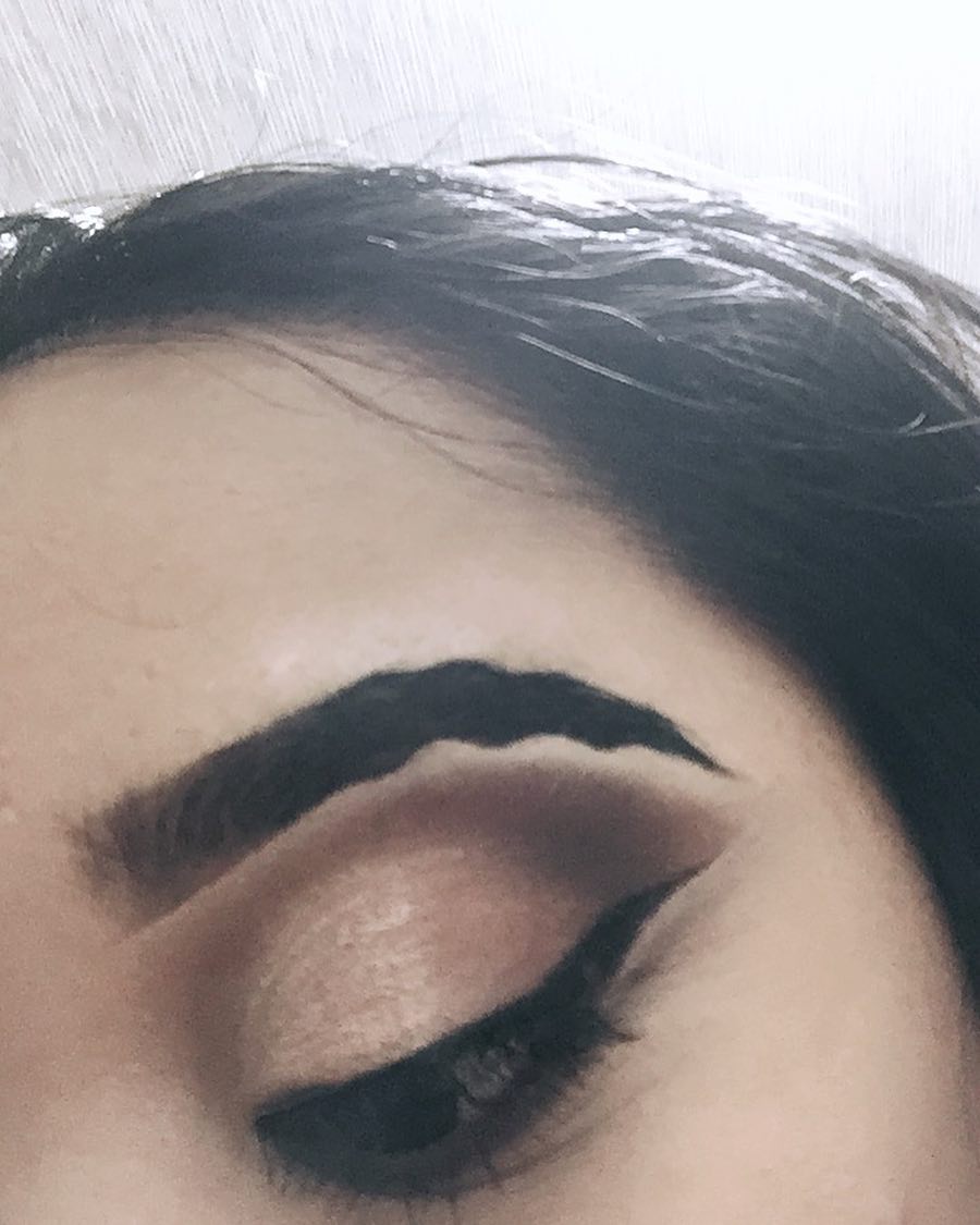 /storage/shares/uploads/files/wavy_brows5.jpg