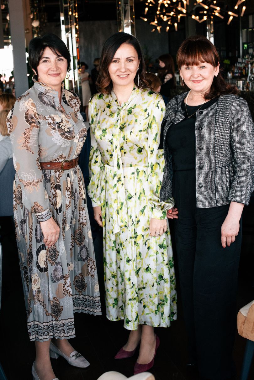 Жінка України